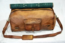 Cuero 20" Mens Retro Style Carry On Luggage Flap Duffel Leather Duffel Bag -TRAVELPRO Sales 417bBC4Ih0L