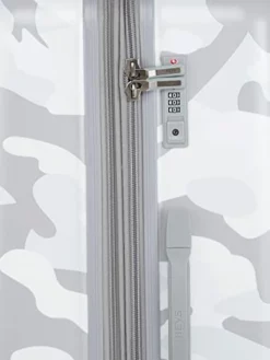 HEYS White CAMO Rang White Color Case Size, White, 30", Luggage -TRAVELPRO Sales 41UEbPhGxjL