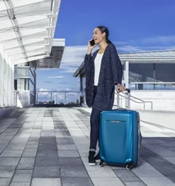 Samsonite Winfield 3 DLX Hardside Expandable Luggage With Spinners, Blue/Navy, Checked-Medium 25-Inch 13 Samsonite Winfield 3 DLX Hardside Expandable Luggage With Spinners, Blue/Navy, Checked-Medium 25-Inch -TRAVELPRO Sales 517RuGQX YL