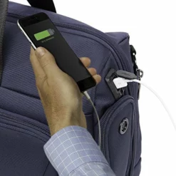 Travelpro Luggage Crew 11 22" Carry-On Smart Duffel With Suiter W/Usb Port, Patriot Blue 9 Travelpro Luggage Crew 11 22" Carry-On Smart Duffel With Suiter W/Usb Port, Patriot Blue -TRAVELPRO Sales 51f7SRgvDrL