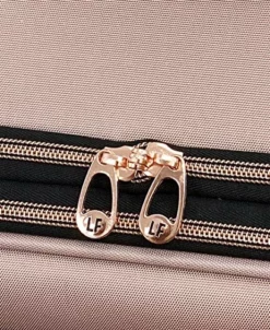 LONDON FOG Bromley Softside Expandable Spinner Luggage, Rose Gold, Checked-Medium 24-Inch 7 LONDON FOG Bromley Softside Expandable Spinner Luggage, Rose Gold, Checked-Medium 24-Inch -TRAVELPRO Sales 61G7sWIpsWL