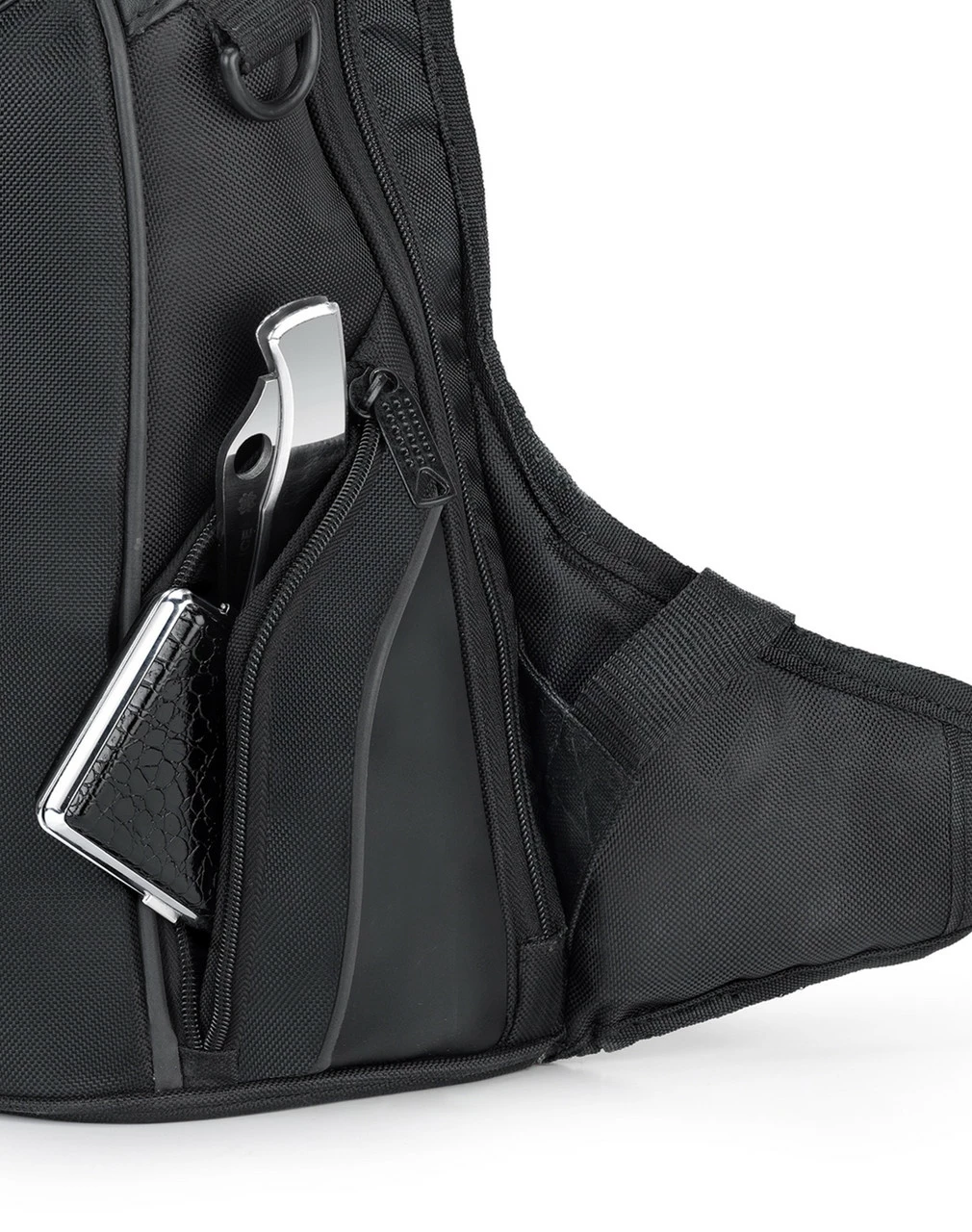 VikingBags AXE Small Motorcycle Backpack 4 VikingBags AXE Small Motorcycle Backpack - Image 4